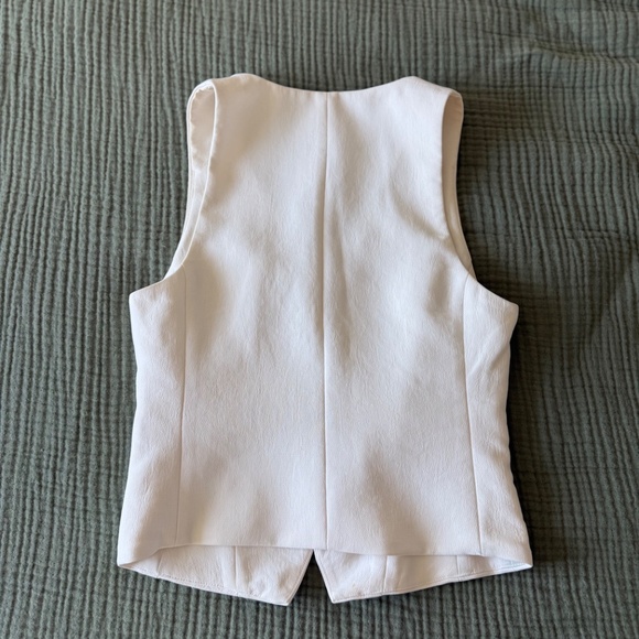 Aritzia Babaton Attire Vest Cream Tailored Sleeveless Blazer Top 0 XS - Picture 4 of 4